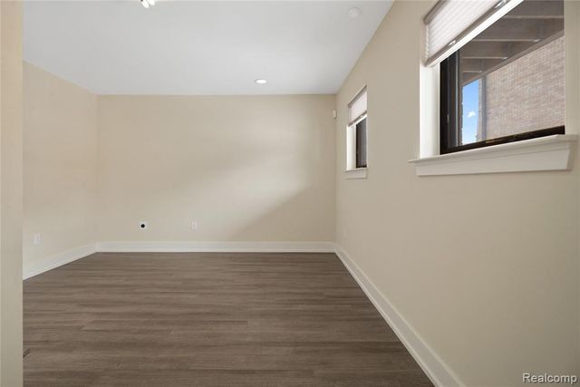 1049 Hampton Circle 44, Detroit, MI 48207