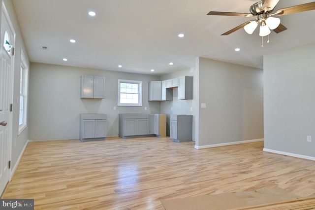 240 DEFORD AVE, Stanley, VA 22851