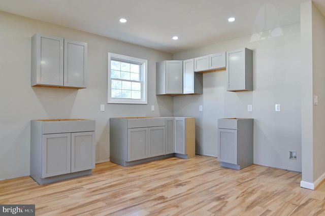 240 DEFORD AVE, Stanley, VA 22851