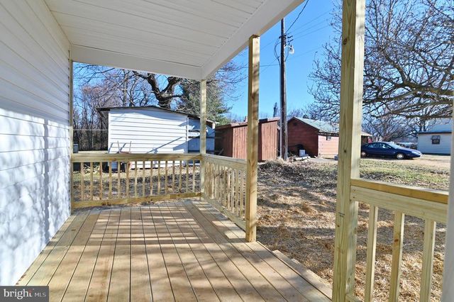 240 DEFORD AVE, Stanley, VA 22851