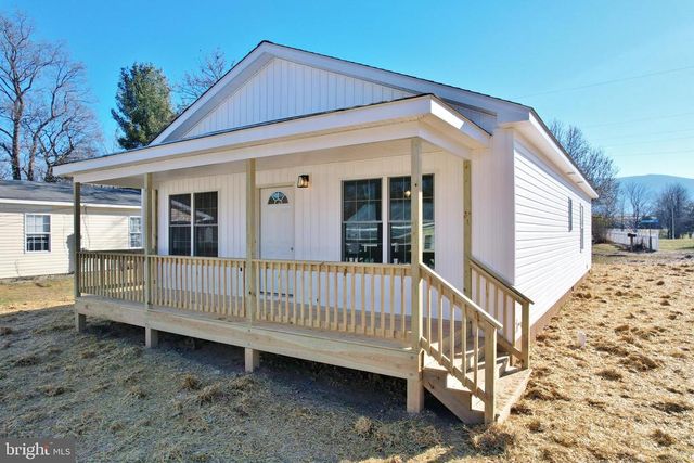 240 DEFORD AVE, Stanley, VA 22851