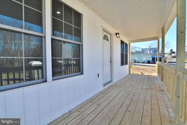 240 DEFORD AVE, Stanley, VA 22851