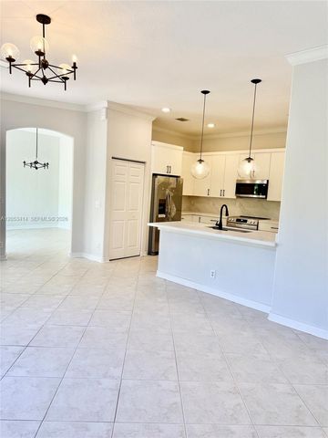 4946 SW 38th Way 0, Hollywood, FL 33312