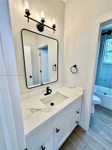 4946 SW 38th Way 0, Hollywood, FL 33312