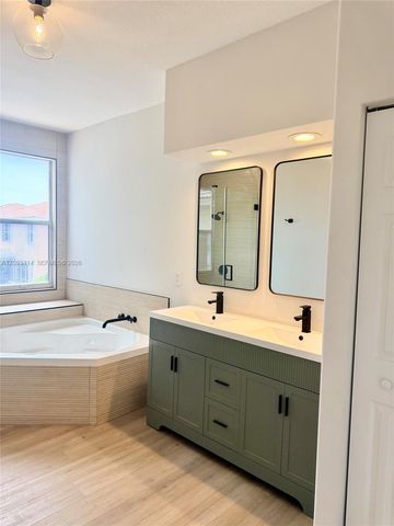 4946 SW 38th Way 0, Hollywood, FL 33312