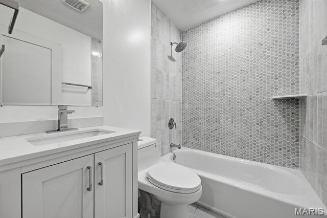 2944 Raw Wind Drive, High Ridge, MO 63049
