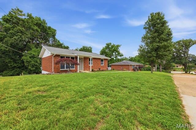 2944 Raw Wind Drive, High Ridge, MO 63049