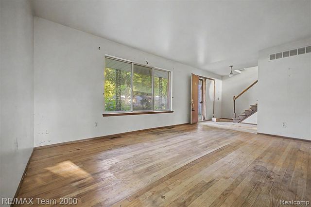 3754 Anvil Drive, Troy, MI 48083