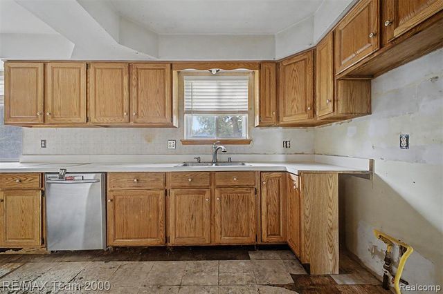 3754 Anvil Drive, Troy, MI 48083