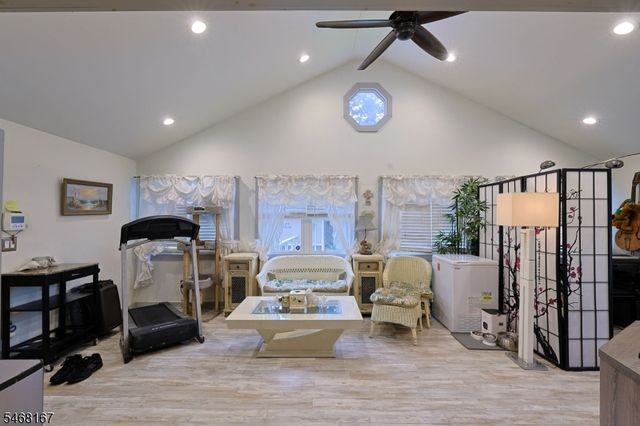 38 Butler St, Franklin Boro, NJ 07416