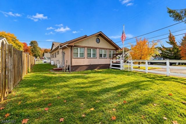 38 Butler St, Franklin Boro, NJ 07416