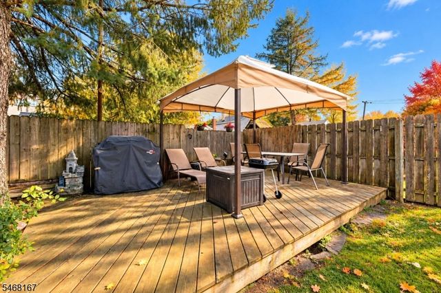 38 Butler St, Franklin Boro, NJ 07416