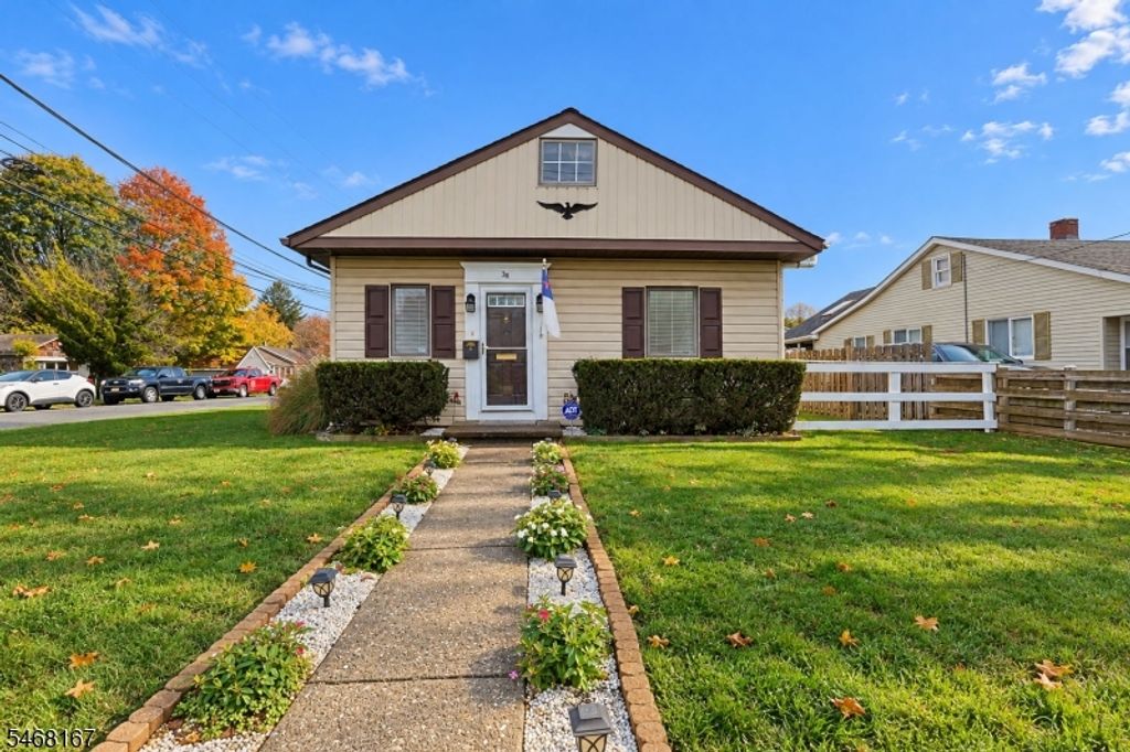38 Butler St, Franklin Boro, NJ 07416