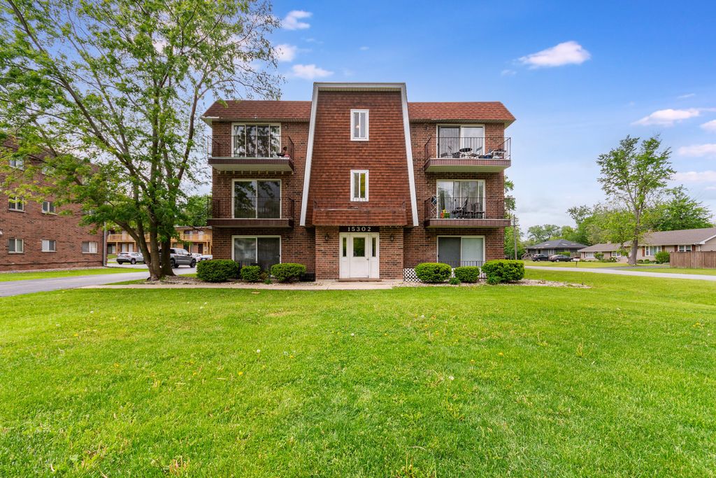 15302 Kenton Avenue 3, Oak Forest, IL 60452
