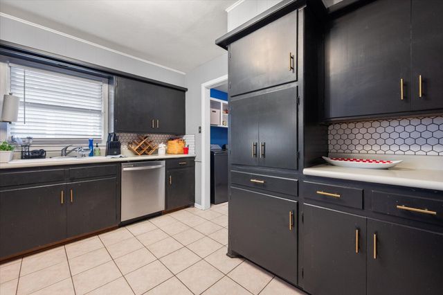 2313 52nd Street, Lubbock, TX 79412