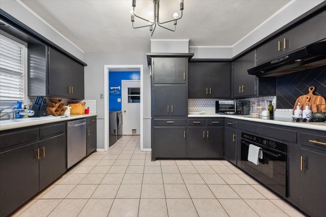 2313 52nd Street, Lubbock, TX 79412