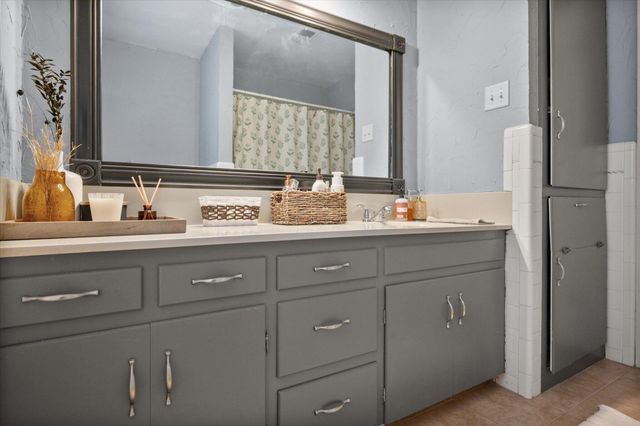 2313 52nd Street, Lubbock, TX 79412