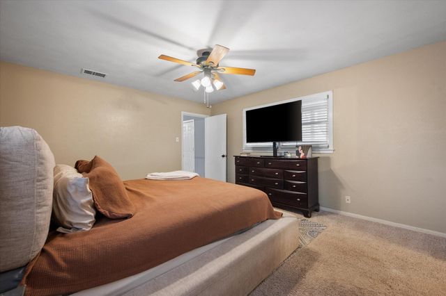 2313 52nd Street, Lubbock, TX 79412