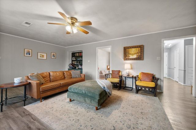 2313 52nd Street, Lubbock, TX 79412