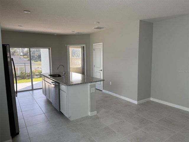 1200 PORT BLUE WAY, Lady Lake, FL 32159