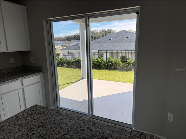 1200 PORT BLUE WAY, Lady Lake, FL 32159