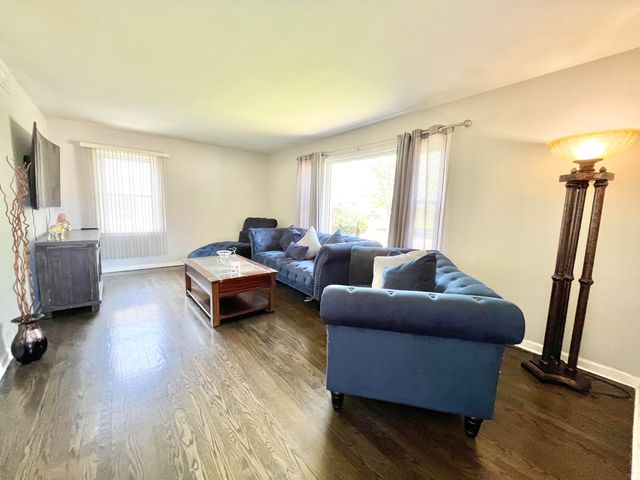 7625 Montana Avenue, Hammond, IN 46323