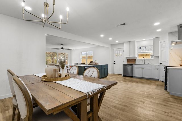 1917 S Vernon Avenue, Dallas, TX 75224