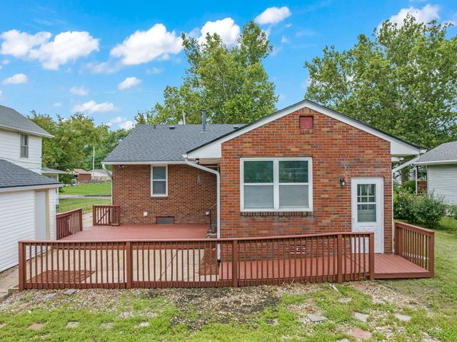 318 E Edison Avenue, Des Moines, IA 50315
