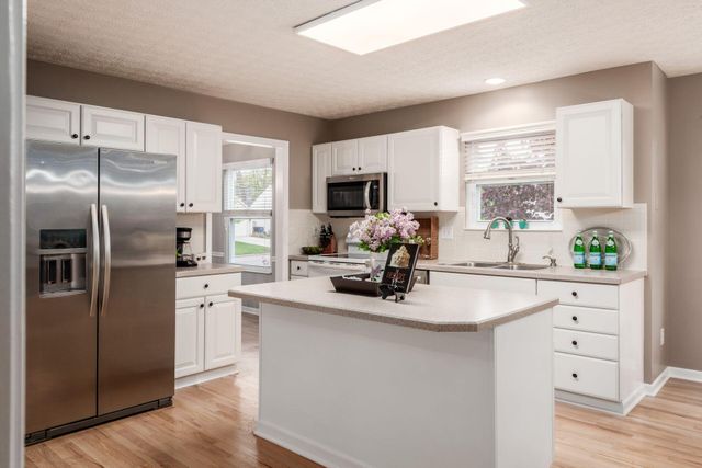 6315 Steinbeck Way, Westerville, OH 43082