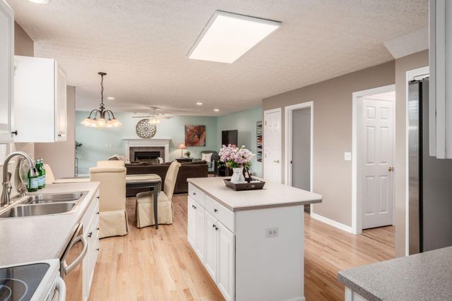 6315 Steinbeck Way, Westerville, OH 43082
