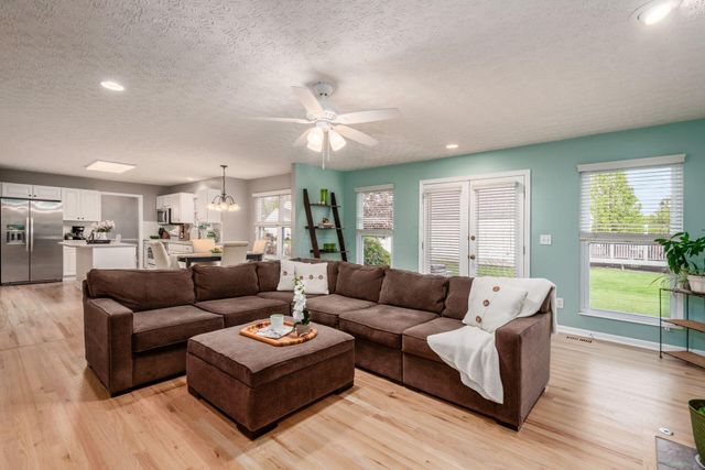 6315 Steinbeck Way, Westerville, OH 43082