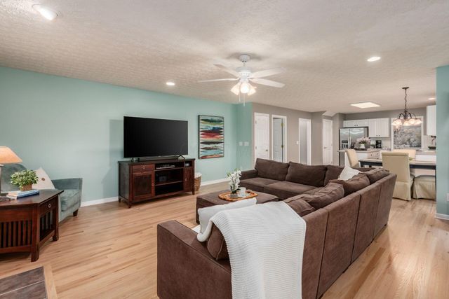 6315 Steinbeck Way, Westerville, OH 43082