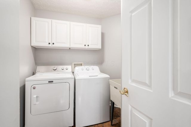 6315 Steinbeck Way, Westerville, OH 43082