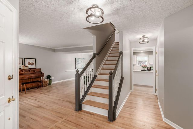 6315 Steinbeck Way, Westerville, OH 43082