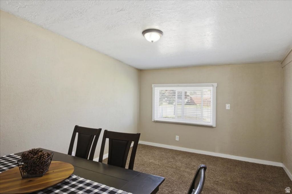 Image 8 of property listing at 962 N MONROE BLVD, Ogden, UT 84404