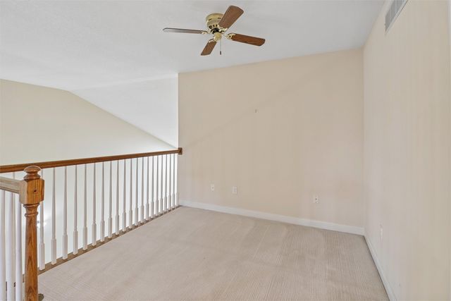 5925 Ep True Parkway 33, West Des Moines, IA 50266