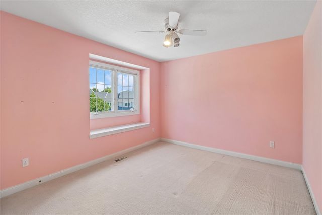 5925 Ep True Parkway 33, West Des Moines, IA 50266