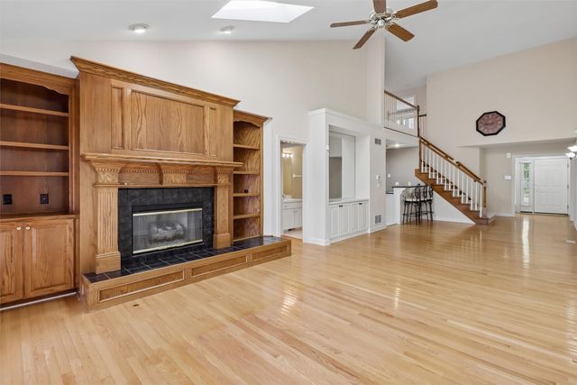 5925 Ep True Parkway 33, West Des Moines, IA 50266