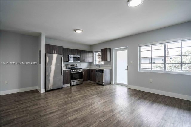 331 85th St 24, Miami Beach, FL 33141