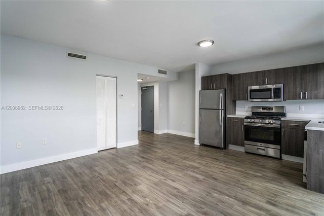 331 85th St 24, Miami Beach, FL 33141