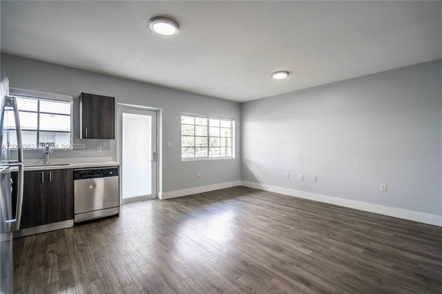 331 85th St 24, Miami Beach, FL 33141