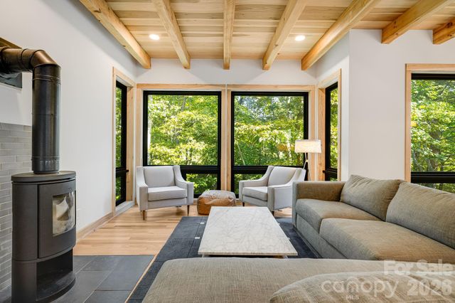 39 Bent Creek Preserve Road, Asheville, NC 28806