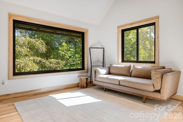 39 Bent Creek Preserve Road, Asheville, NC 28806
