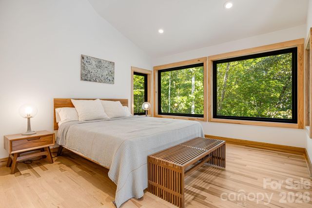 39 Bent Creek Preserve Road, Asheville, NC 28806