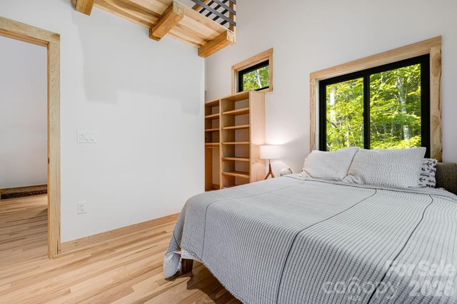 39 Bent Creek Preserve Road, Asheville, NC 28806