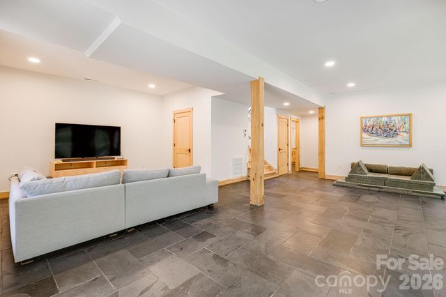 39 Bent Creek Preserve Road, Asheville, NC 28806