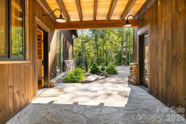 39 Bent Creek Preserve Road, Asheville, NC 28806