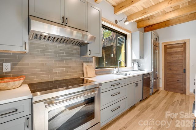 39 Bent Creek Preserve Road, Asheville, NC 28806
