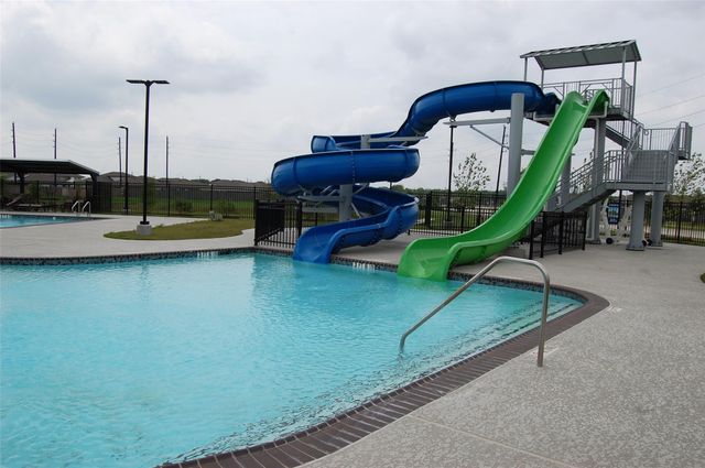 7702 Sleek Flock Lane, Rosharon, TX 77583