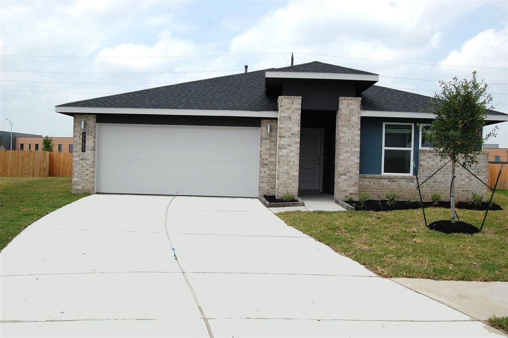 7702 Sleek Flock Lane, Rosharon, TX 77583
